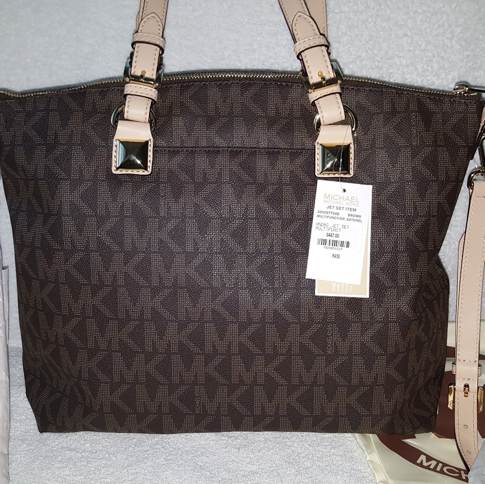 *SOLD* Michael Kors Jet Set Multifunction Satchel - Picture 2 of 8